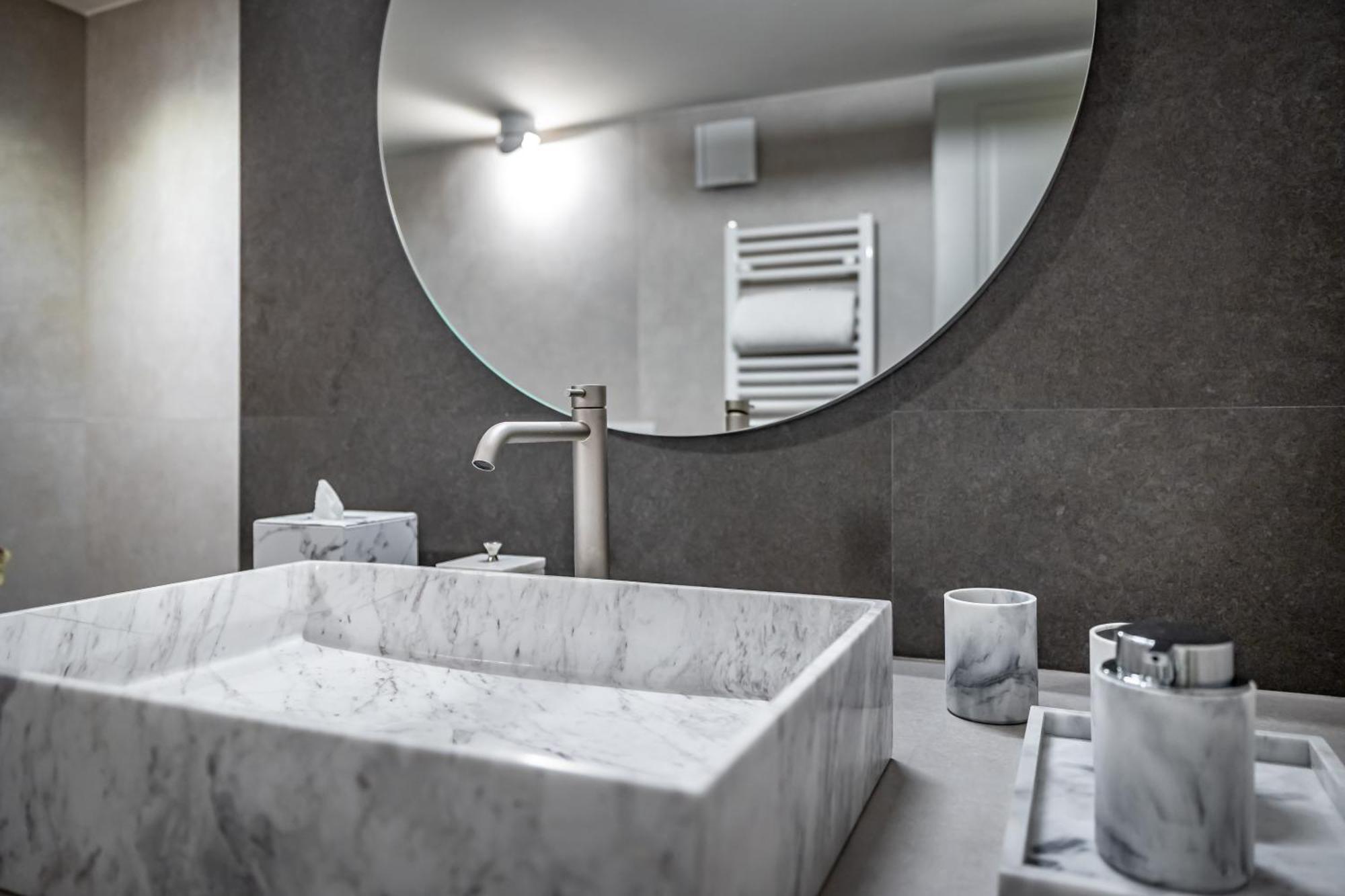 Dimora Collection - Le Corti - Boutique Luxury Suites In A Restored 13Th Century Convent, With Sauna And Gym (Adults Only) ฟลอเรนซ์ ภายนอก รูปภาพ