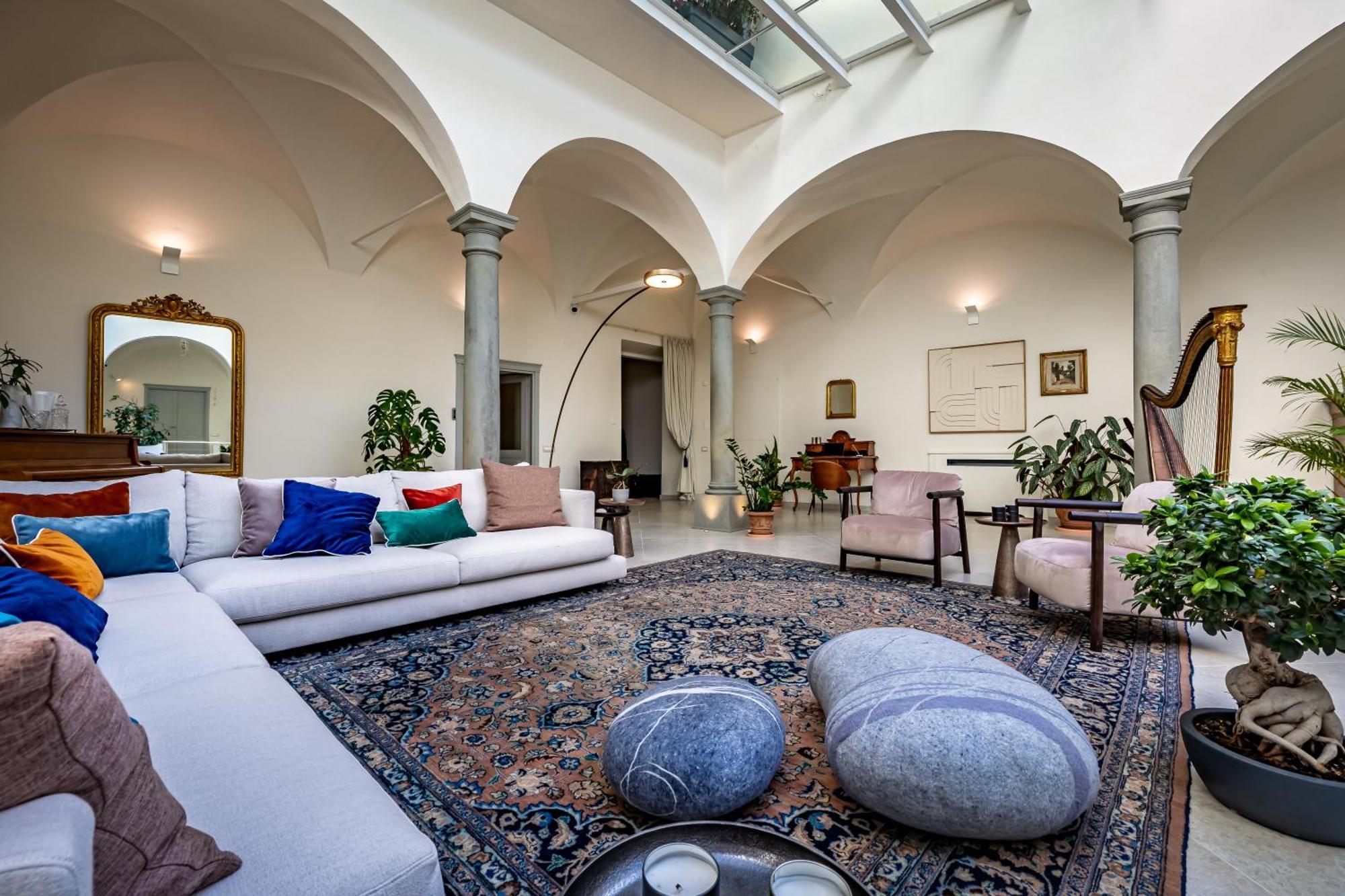 Dimora Collection - Le Corti - Boutique Luxury Suites In A Restored 13Th Century Convent, With Sauna And Gym (Adults Only) ฟลอเรนซ์ ภายนอก รูปภาพ
