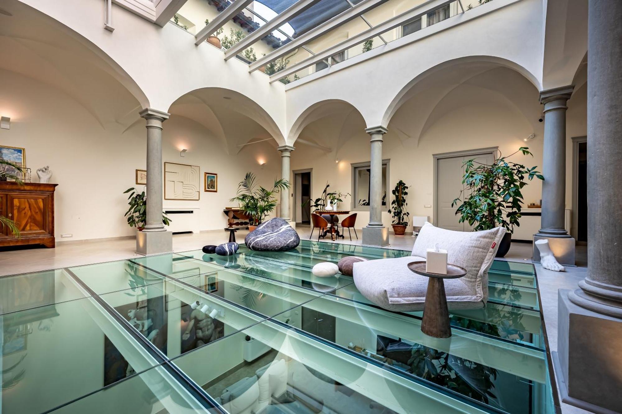Dimora Collection - Le Corti - Boutique Luxury Suites In A Restored 13Th Century Convent, With Sauna And Gym (Adults Only) ฟลอเรนซ์ ภายนอก รูปภาพ